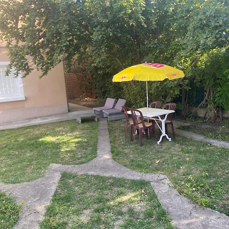 Spa Jardin Prive T3 Independant Dans Villa Morieres-les-Avignon Kültér fotó